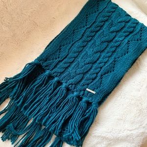 Micheal Kors Knitted Scarf NWT